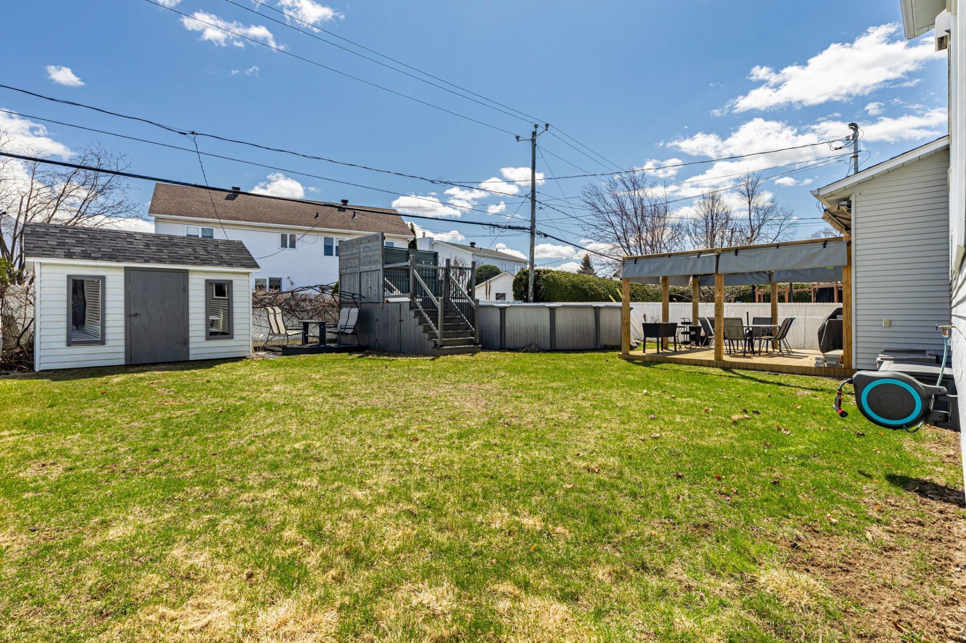 









1492


Boul. René-Gaultier

,
Varennes,




QC
J3X1L9

