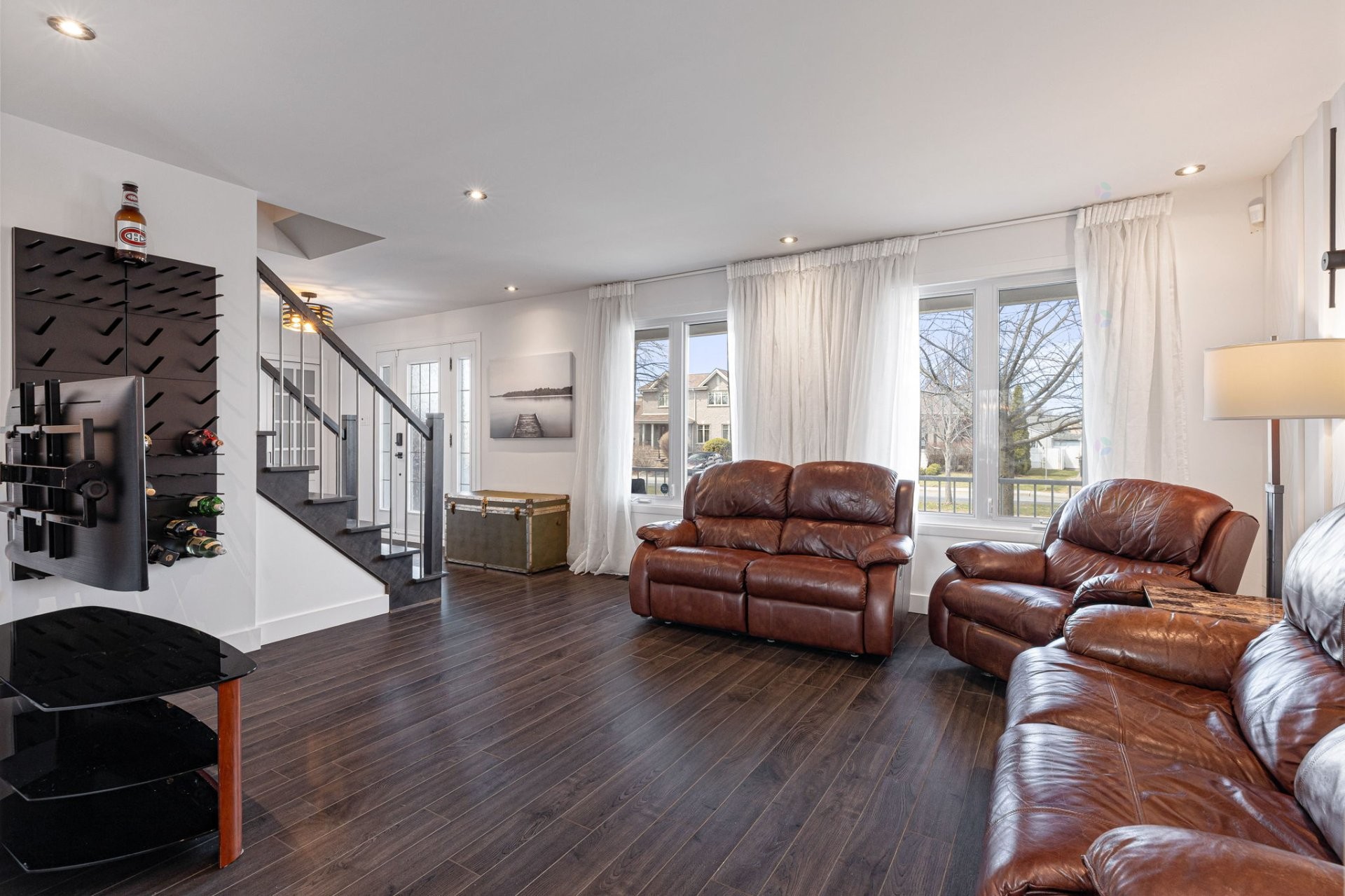 









1492


Boul. René-Gaultier

,
Varennes,




QC
J3X1L9


