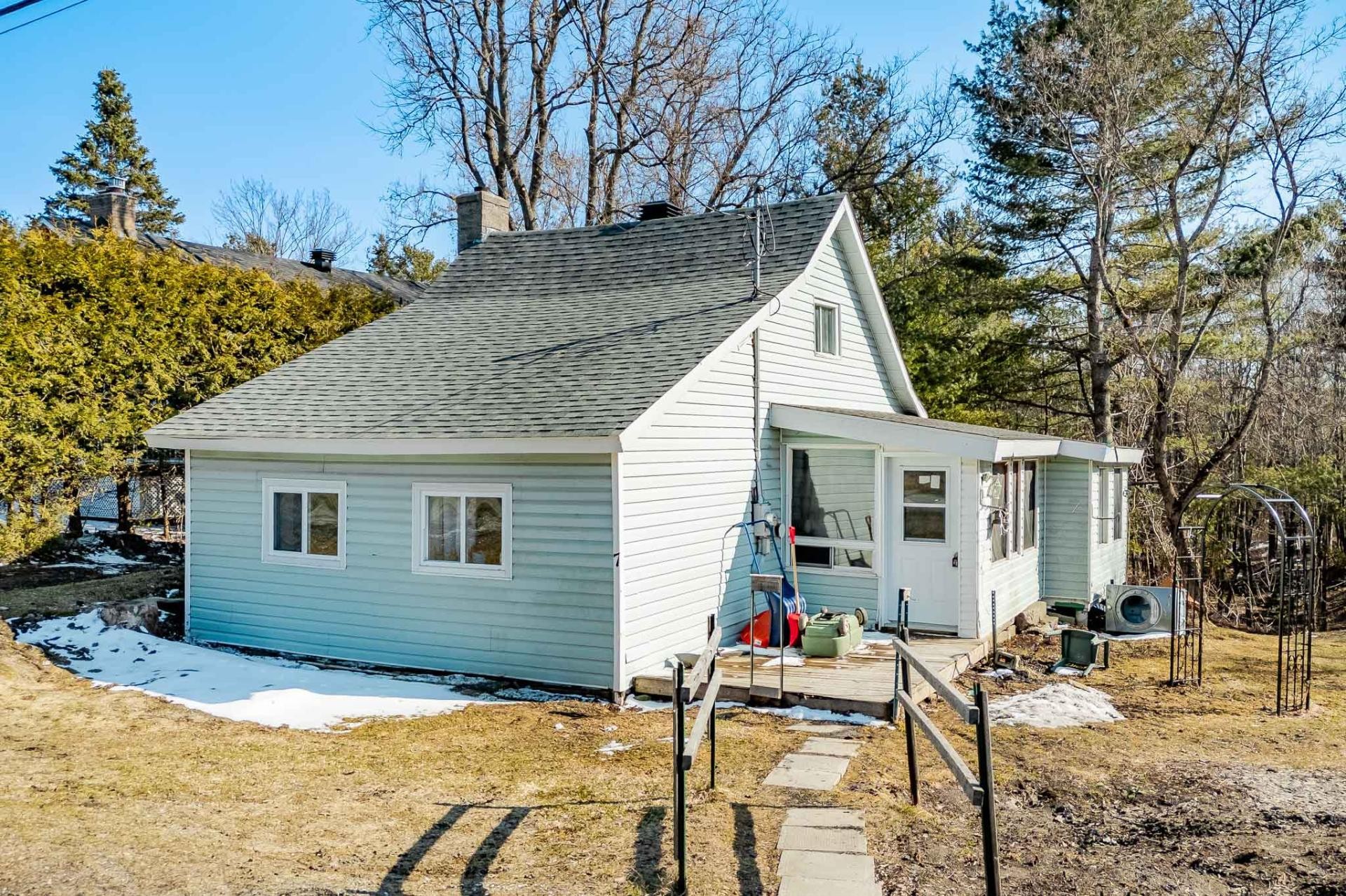 









7


Rue de la Croisée

,
Orford,




QC
J1X6Z4

