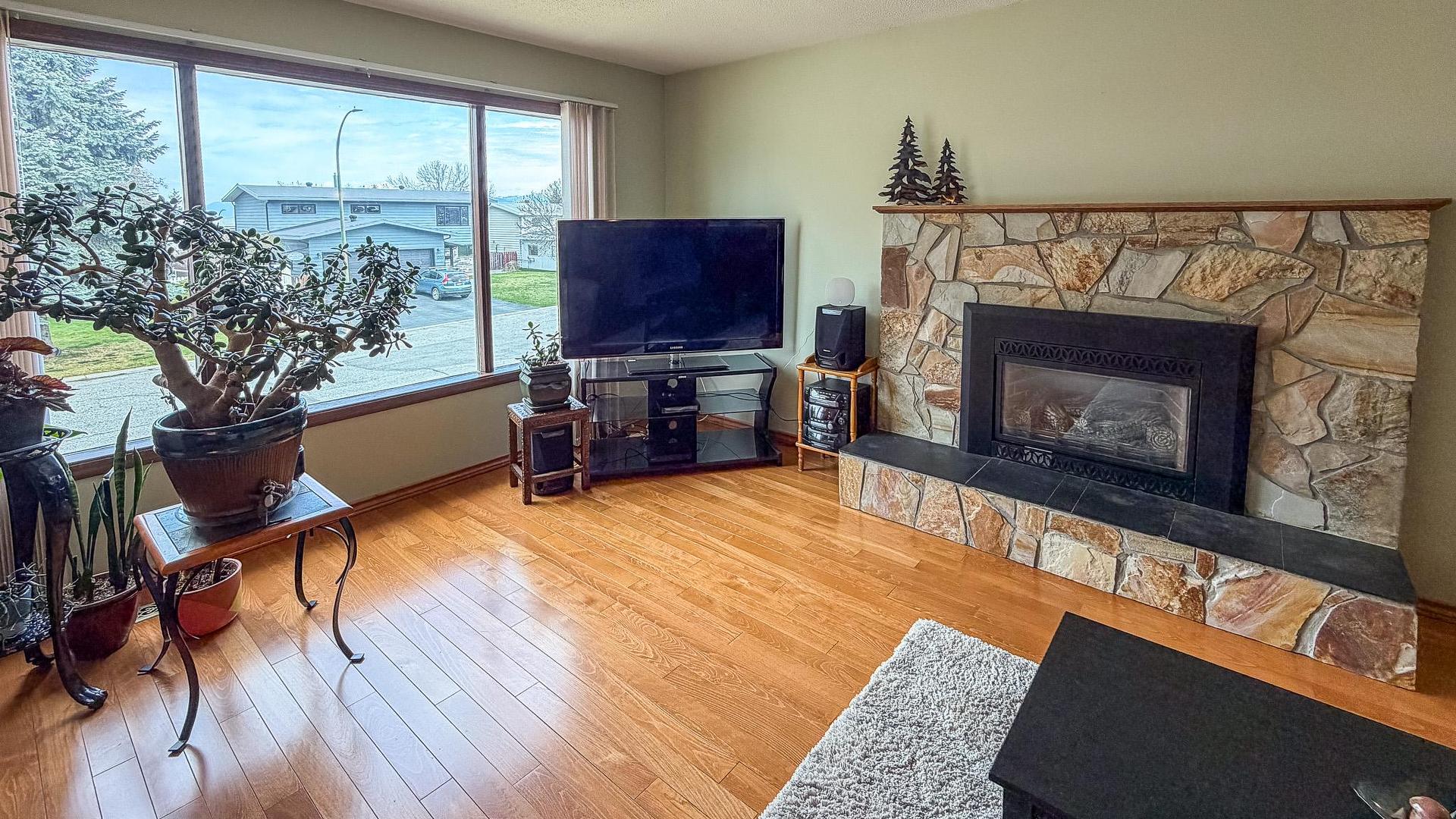 









1317


16th

Street,
Cranbrook,




BC
V1C 5K5

