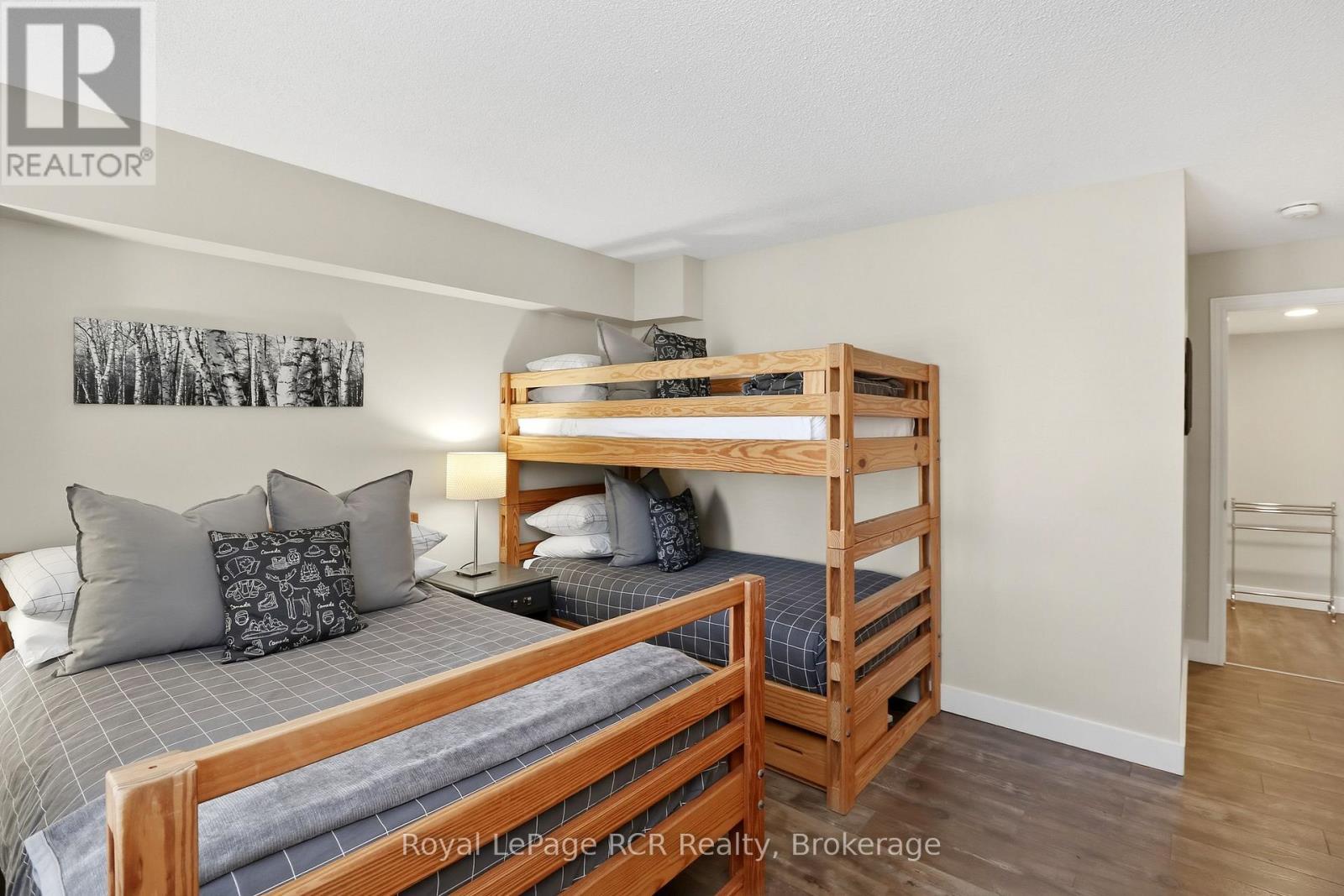 












113 - 110 FAIRWAY COURT

,
Blue Mountains,




Ontario
L9Y0P8

