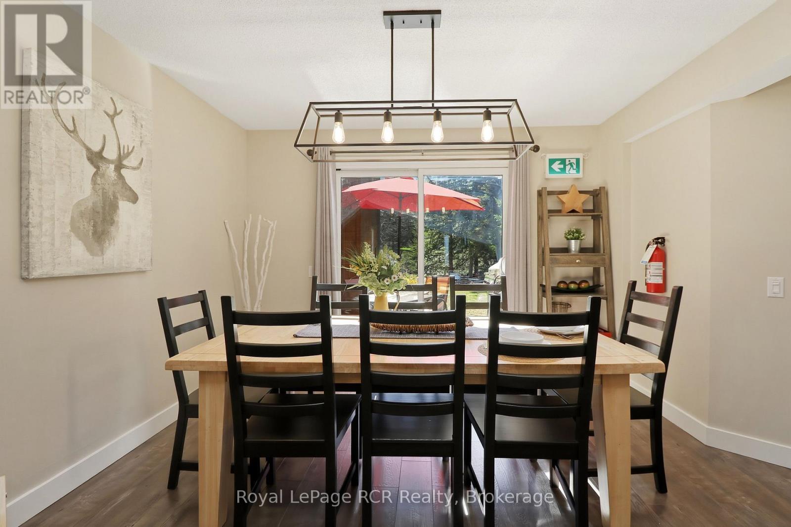 












113 - 110 FAIRWAY COURT

,
Blue Mountains,




Ontario
L9Y0P8

