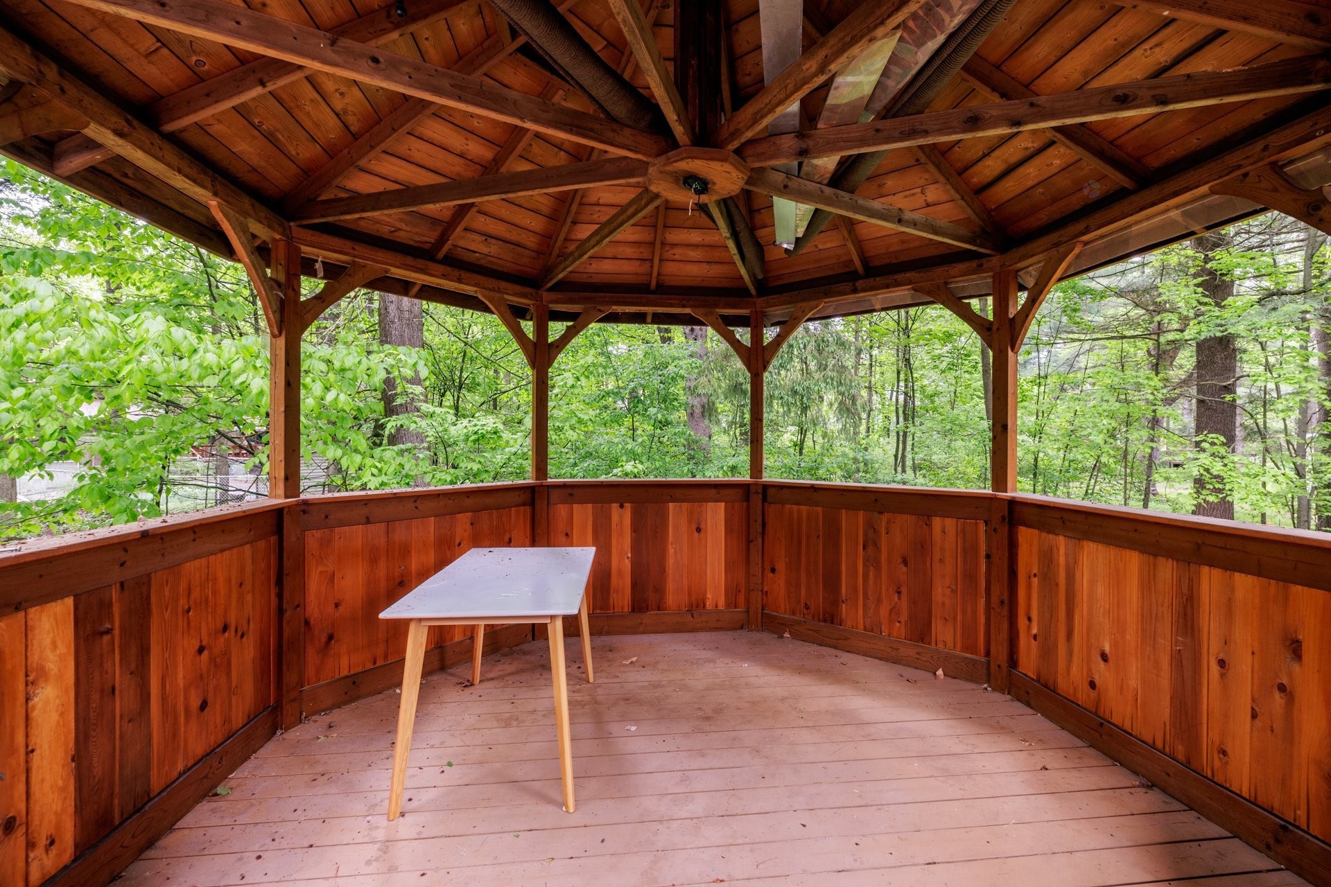 









2404


Place Jubilee

,
Saint-Lazare,




QC
J7T2B1


