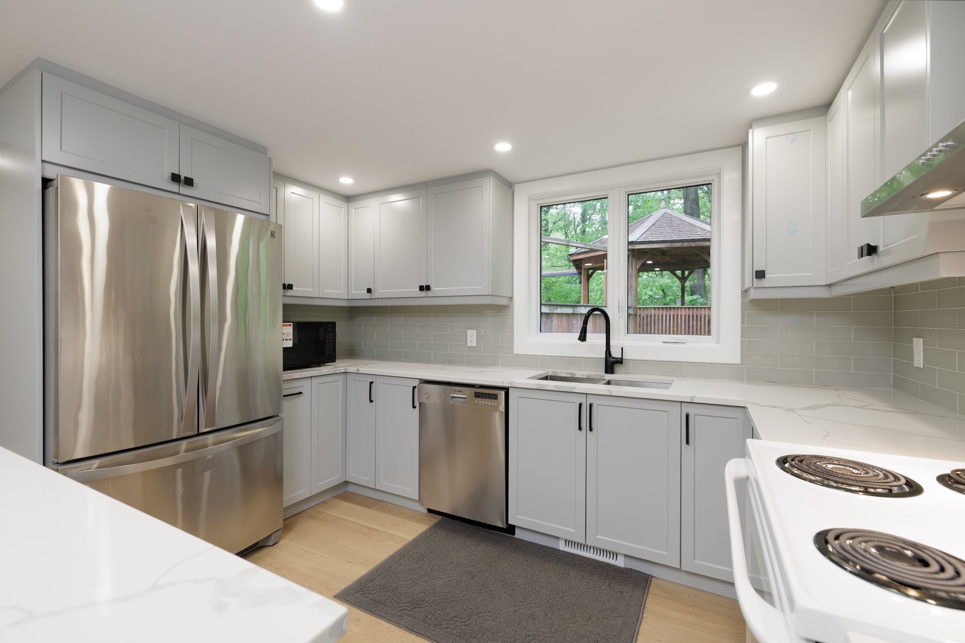 









2404


Place Jubilee

,
Saint-Lazare,




QC
J7T2B1

