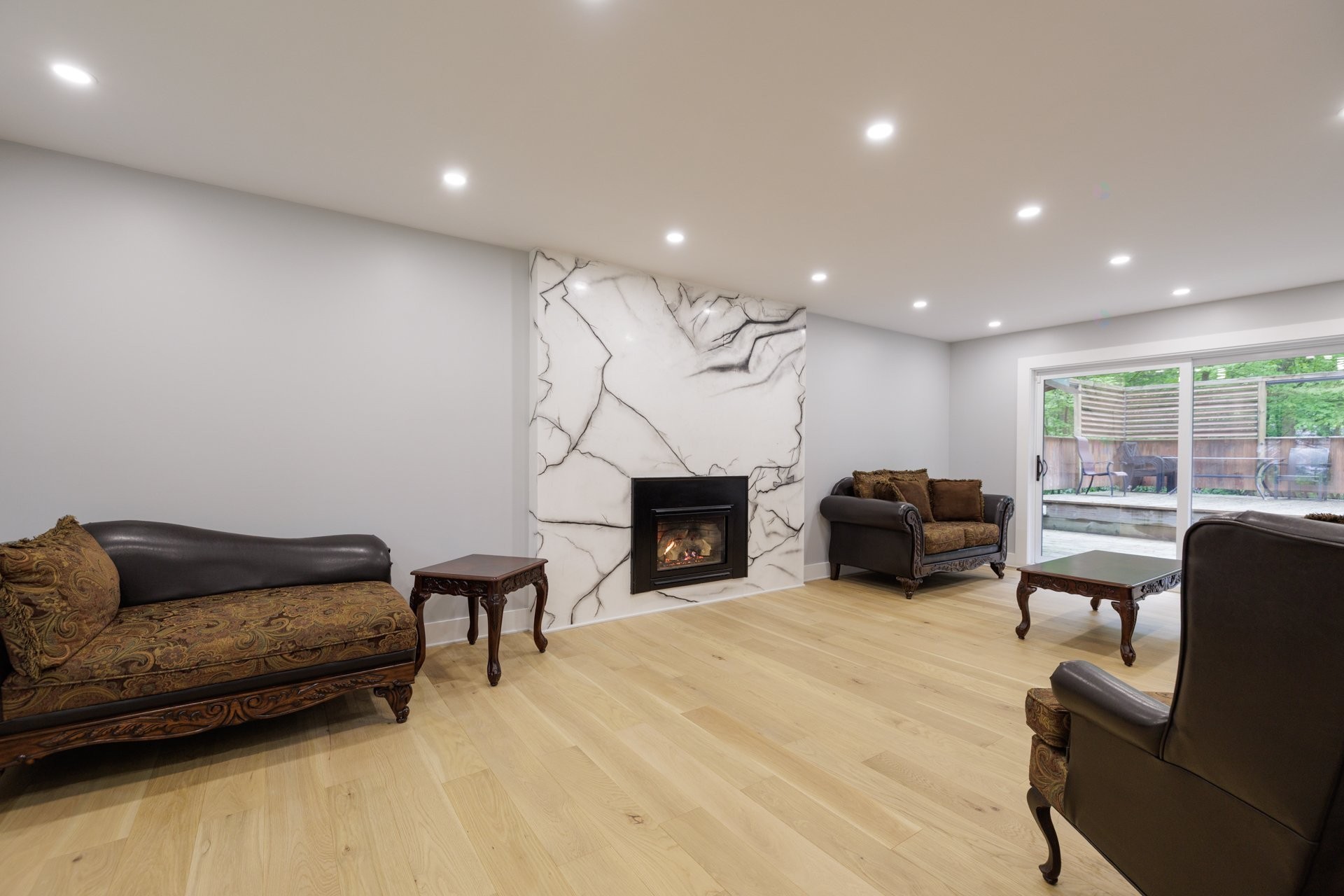 









2404


Place Jubilee

,
Saint-Lazare,




QC
J7T2B1

