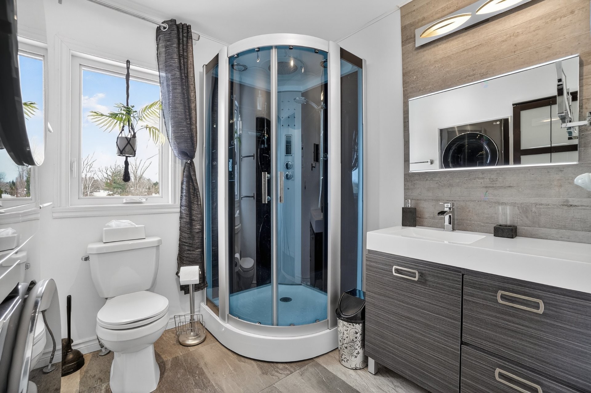 









116


Rue Béram

,
L'Épiphanie,




QC
J5X3J5

