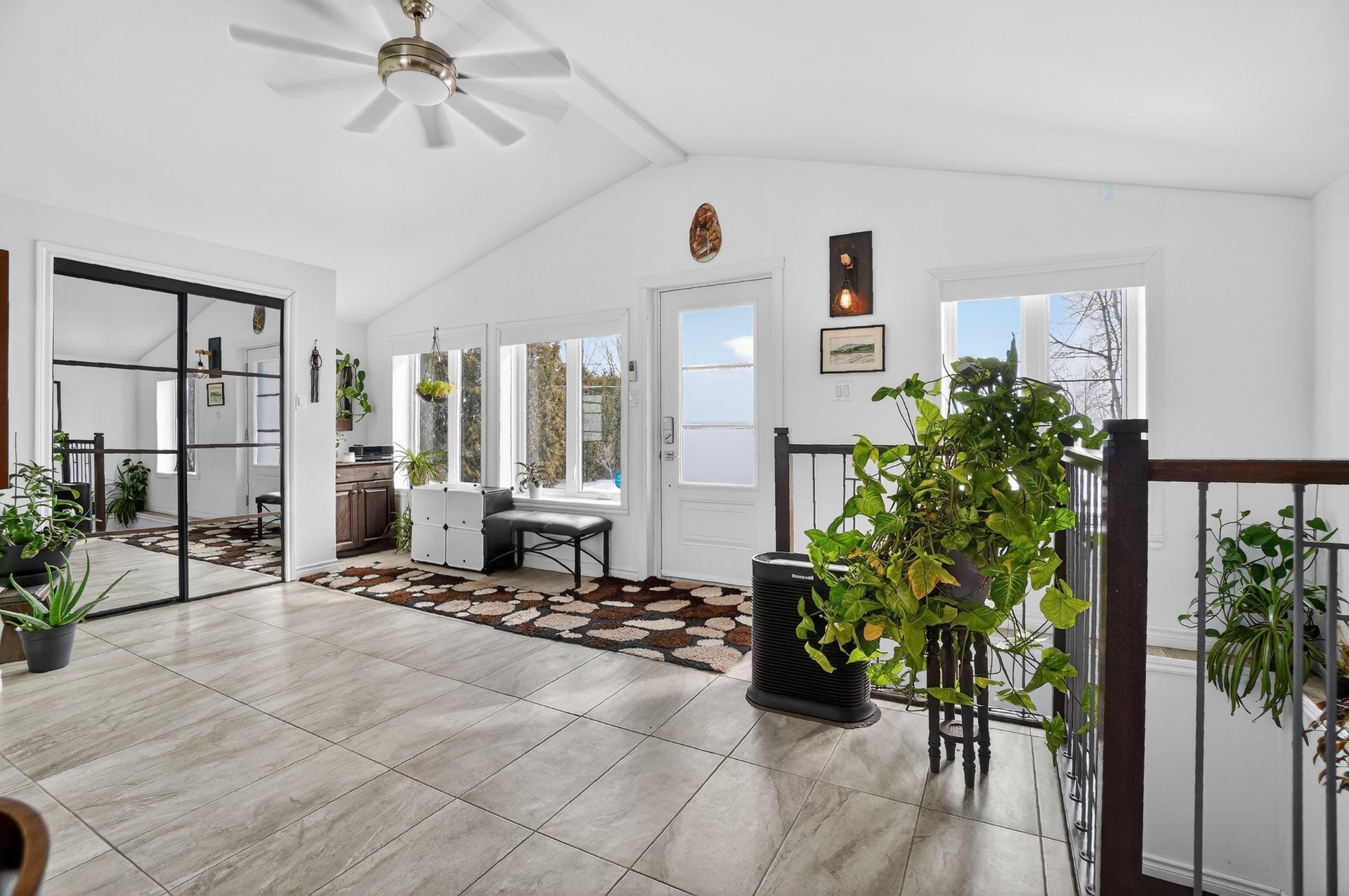 









116


Rue Béram

,
L'Épiphanie,




QC
J5X3J5

