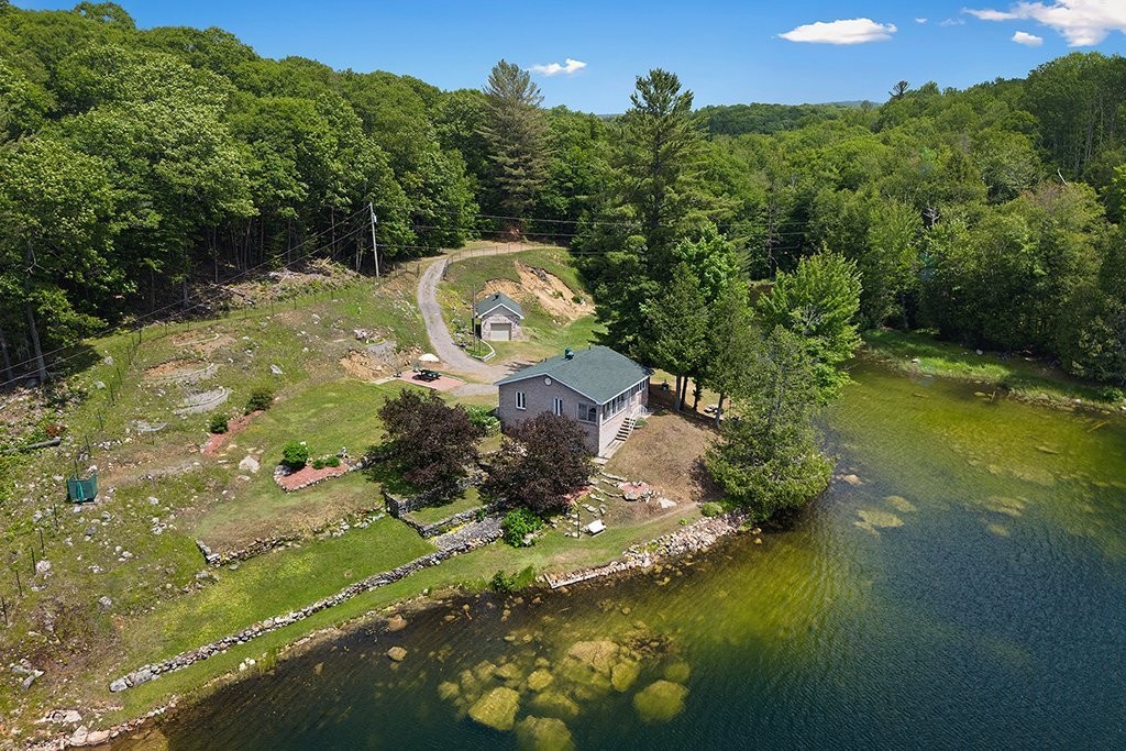 









50


Ch. du Lac-Cassel

,
Low,




QC
J0X2C0

