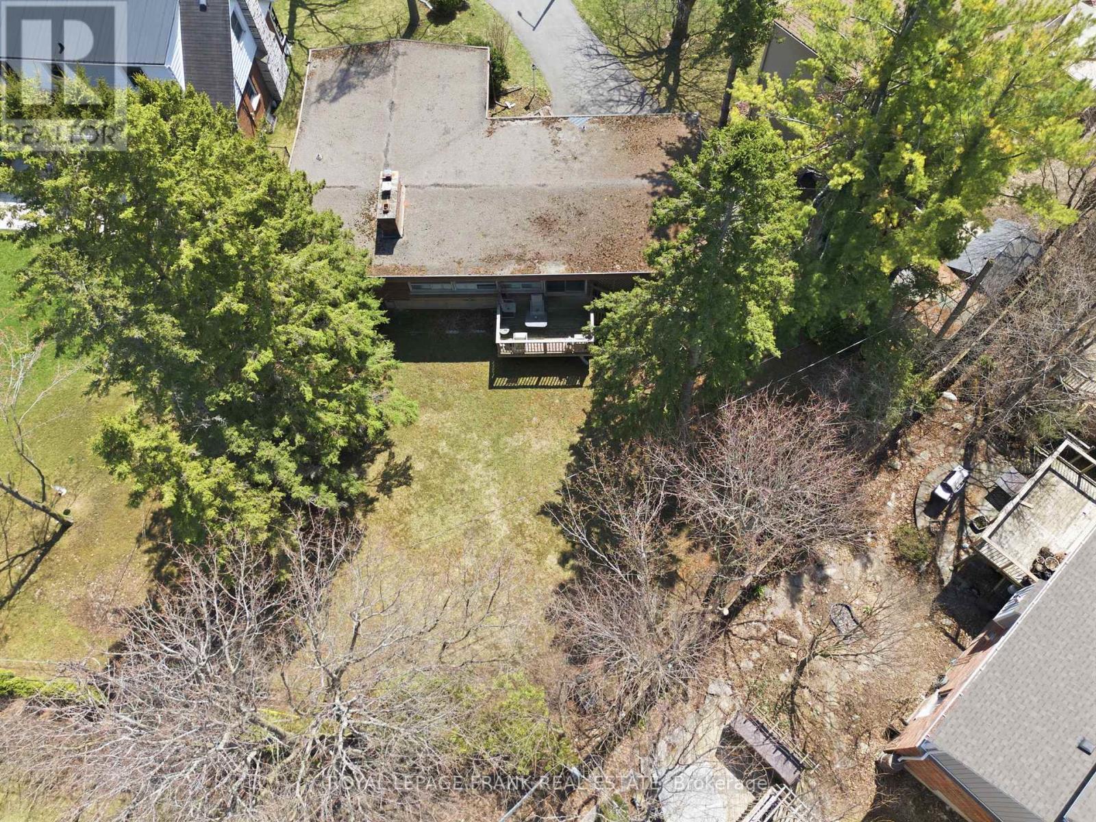 












30 MAPLE CRESCENT

,
Kawartha Lakes (Lindsay),




Ontario
K9V2R7


