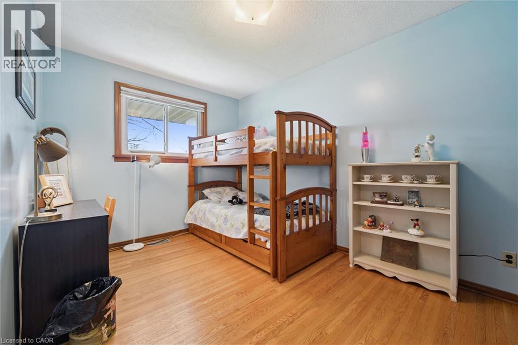 












26 PARKHILL Court

,
Kitchener,




Ontario
N2C2C4

