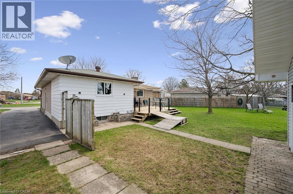 












26 PARKHILL Court

,
Kitchener,




Ontario
N2C2C4

