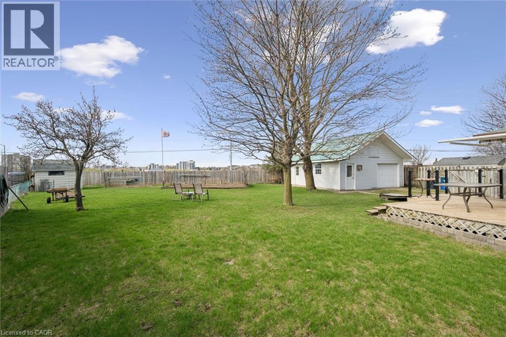 












26 PARKHILL Court

,
Kitchener,




Ontario
N2C2C4

