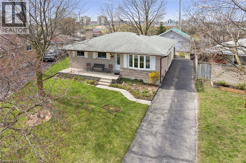 












26 PARKHILL Court

,
Kitchener,




Ontario
N2C2C4

