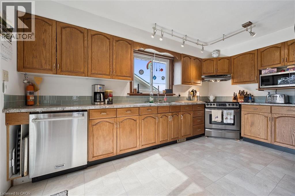 












26 PARKHILL Court

,
Kitchener,




Ontario
N2C2C4

