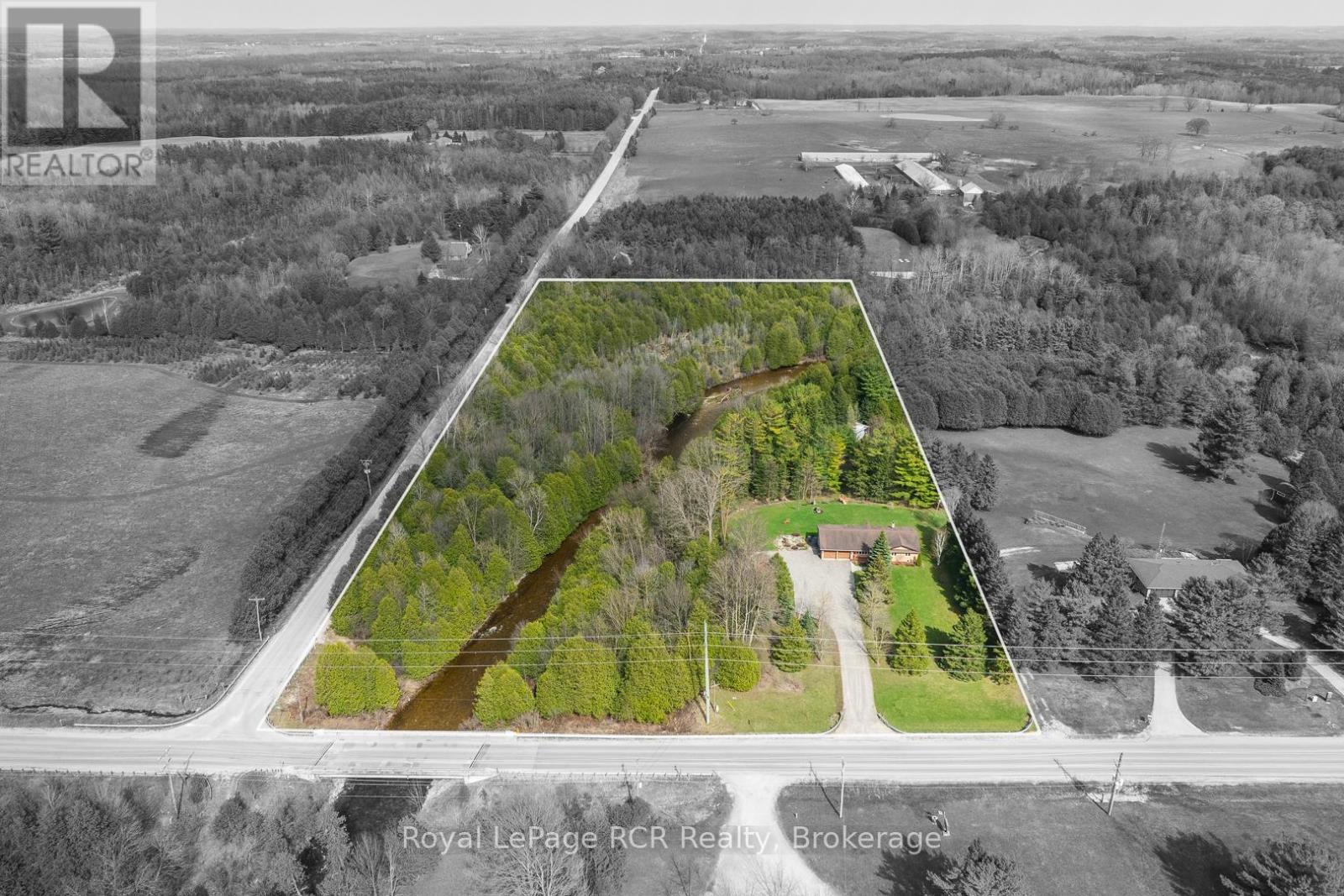 












033105 GREY ROAD 28 ROAD

,
West Grey,




Ontario
N4N3B8

