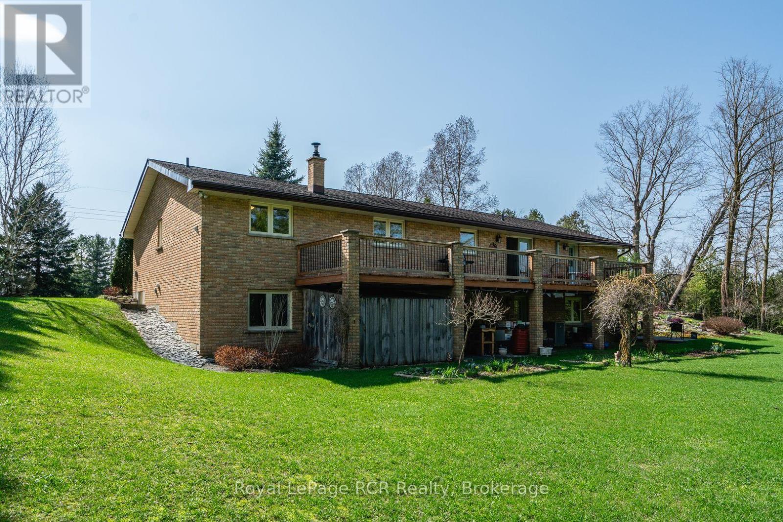 












033105 GREY ROAD 28 ROAD

,
West Grey,




Ontario
N4N3B8

