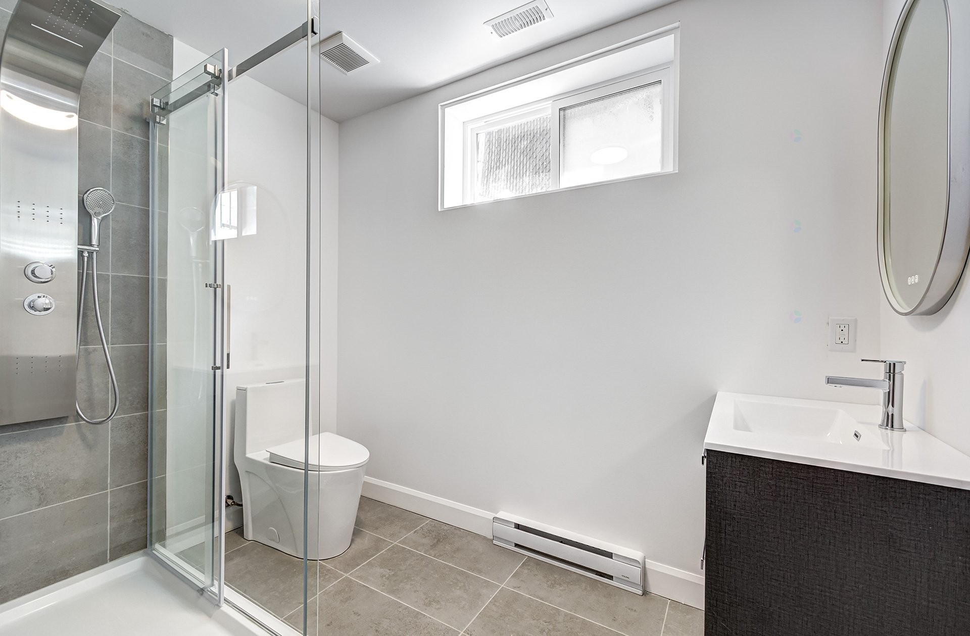 









12


Av. Hillside

,
Pointe-Claire,




QC
H9S5E2

