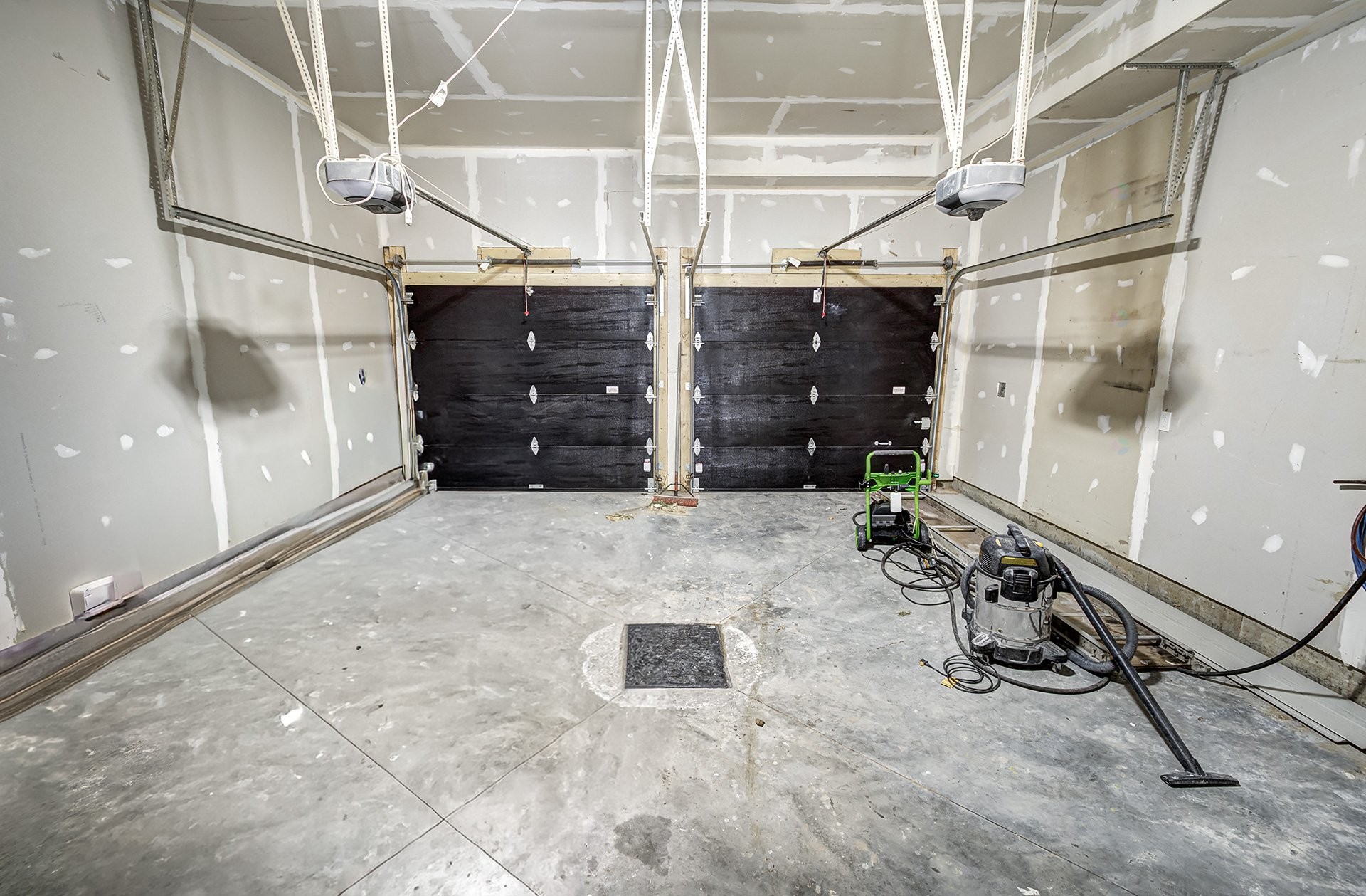 









12


Av. Hillside

,
Pointe-Claire,




QC
H9S5E2

