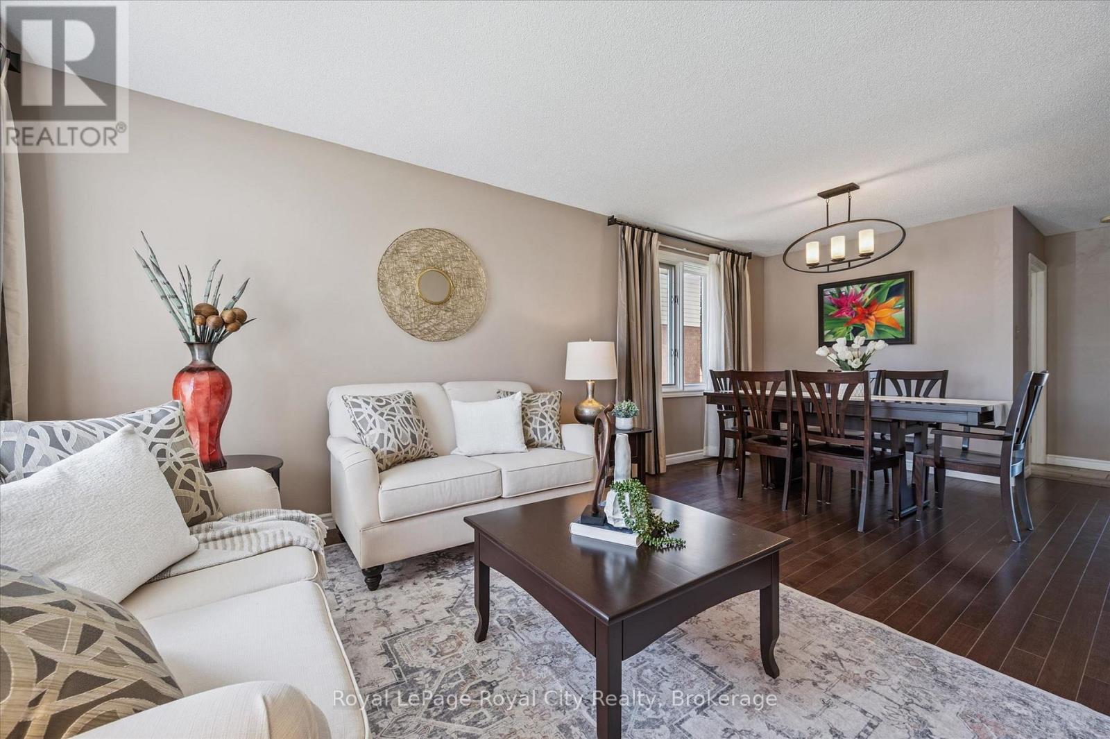 












83 PINNACLE CRESCENT

,
Guelph (Willow West/Sugarbush/West Acres),




Ontario
N1K1P5

