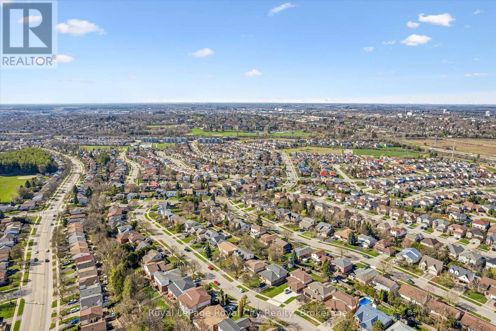 












83 PINNACLE CRESCENT

,
Guelph (Willow West/Sugarbush/West Acres),




Ontario
N1K1P5

