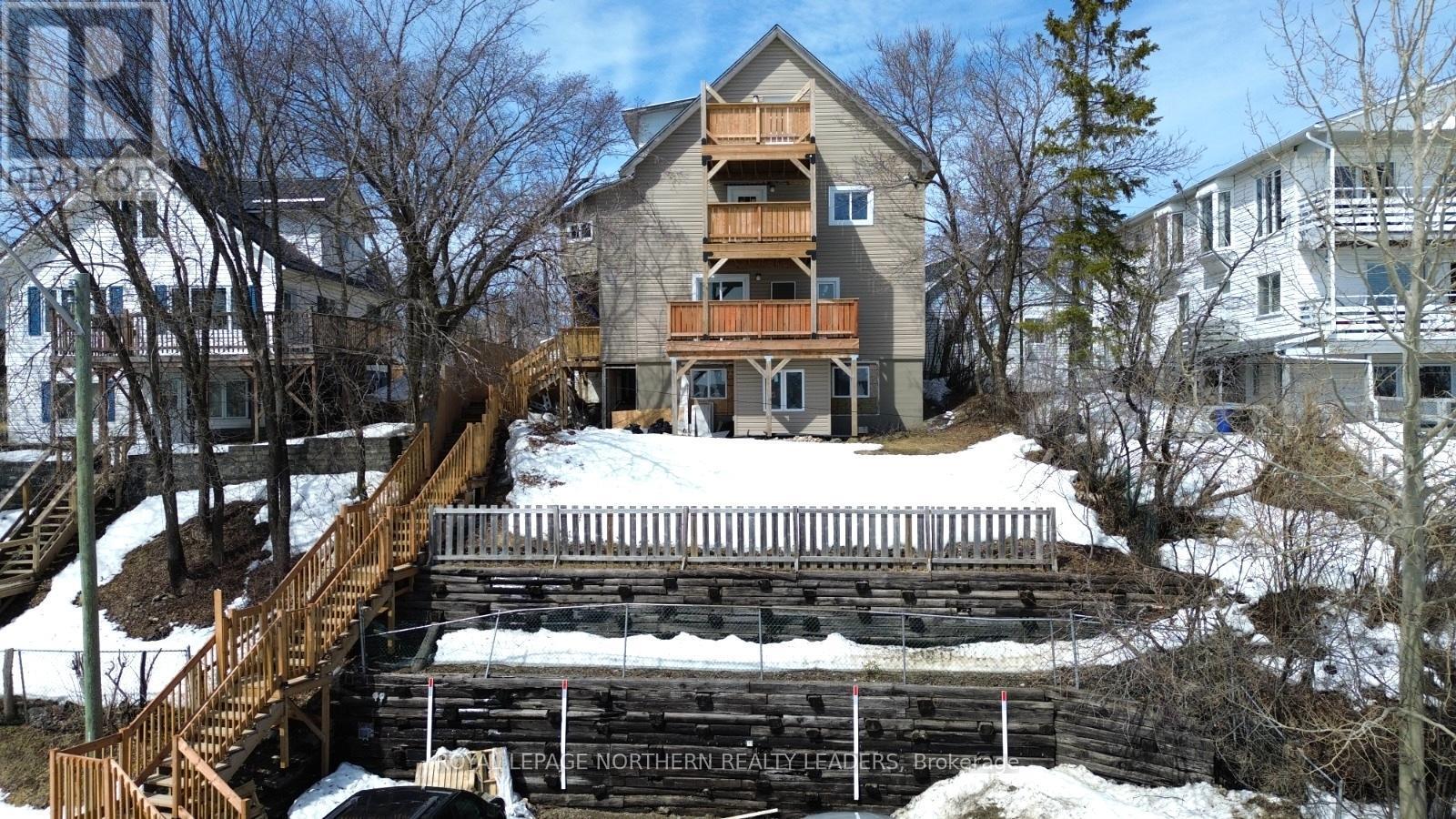 












UNIT 5 - 177 LAKESHORE ROAD

,
Timmins (TNE - Hill District),




Ontario
P4N7A1

