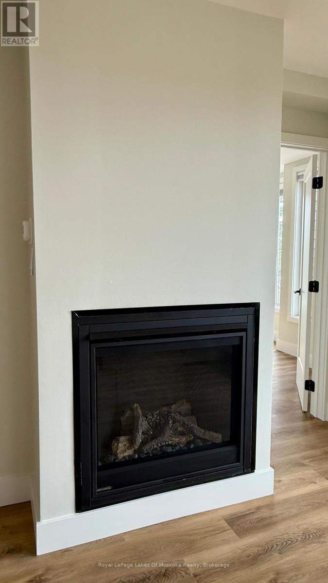 












203 - 11 TREE TOPS LANE

,
Huntsville (Chaffey),




Ontario
P1H0B8

