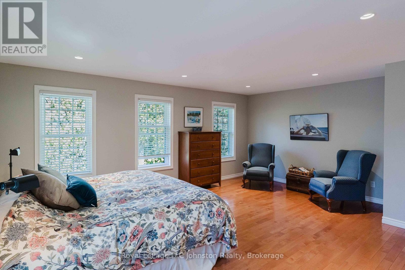 












6 GOBLE PLACE

,
Saugeen Shores,




Ontario
N0H2C5

