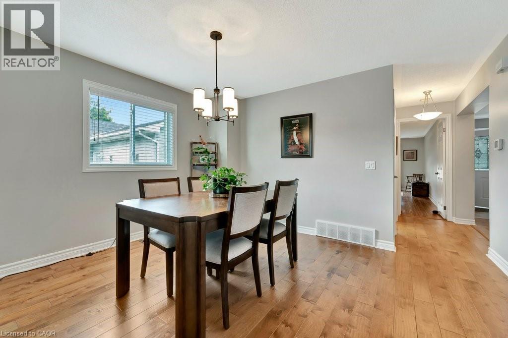 












103 KELLS Lane

,
Freelton,




Ontario
L8B1A5

