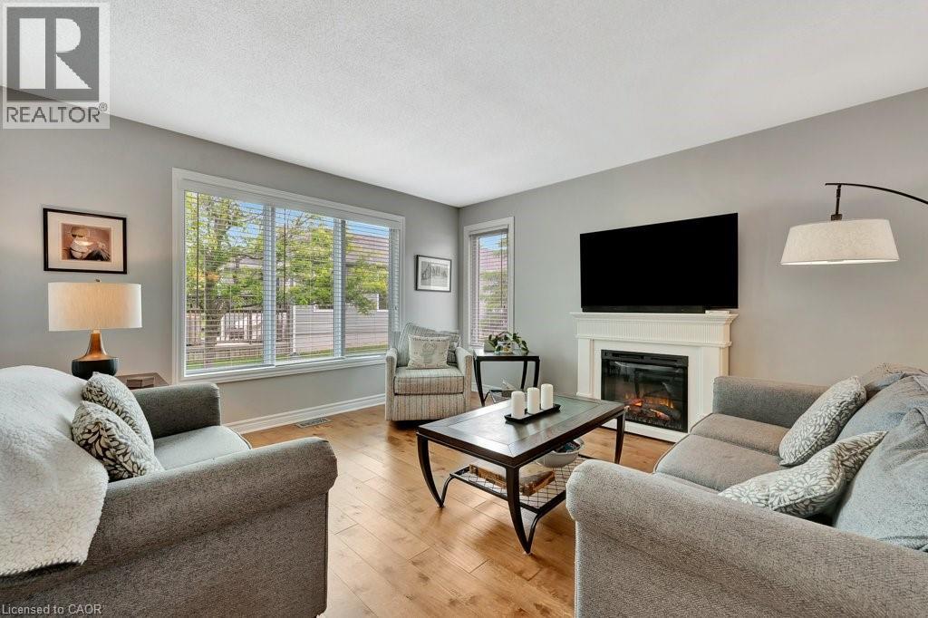 












103 KELLS Lane

,
Freelton,




Ontario
L8B1A5

