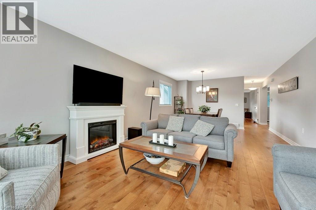 












103 KELLS Lane

,
Freelton,




Ontario
L8B1A5

