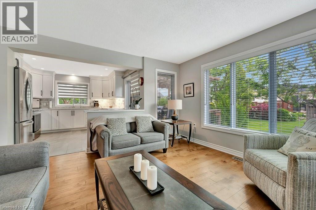 












103 KELLS Lane

,
Freelton,




Ontario
L8B1A5

