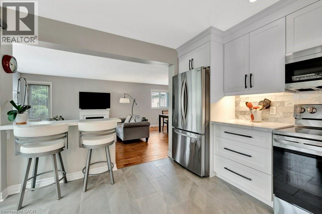 












103 KELLS Lane

,
Freelton,




Ontario
L8B1A5

