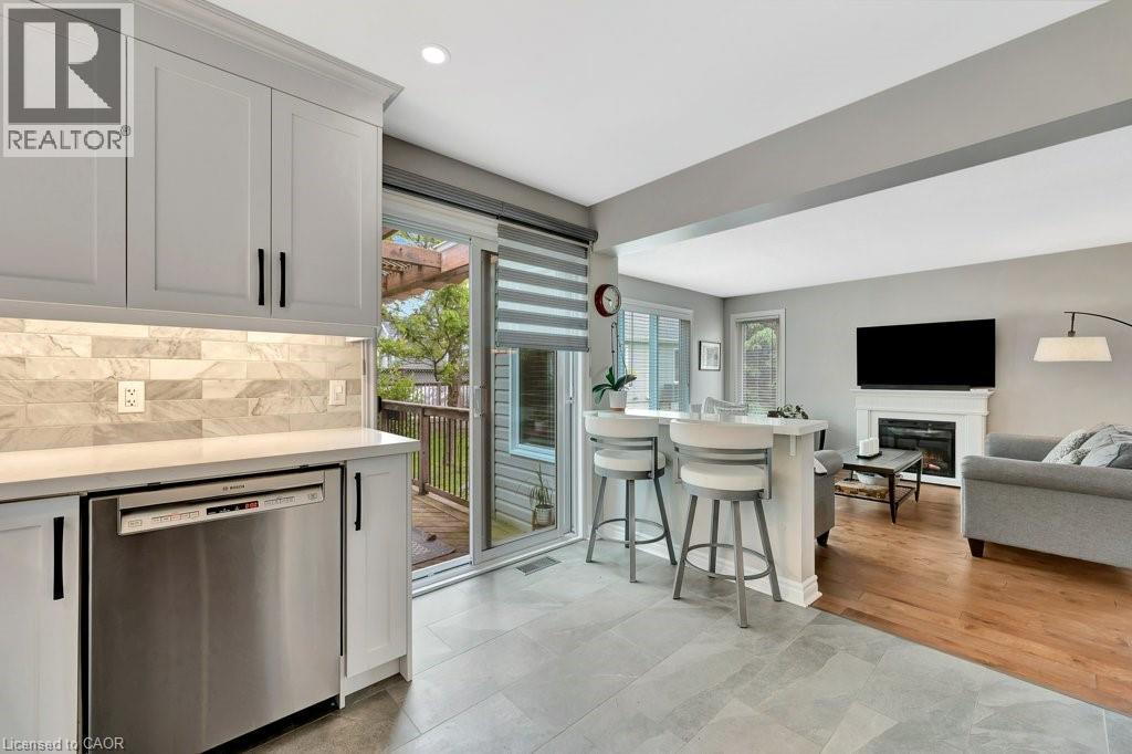 












103 KELLS Lane

,
Freelton,




Ontario
L8B1A5

