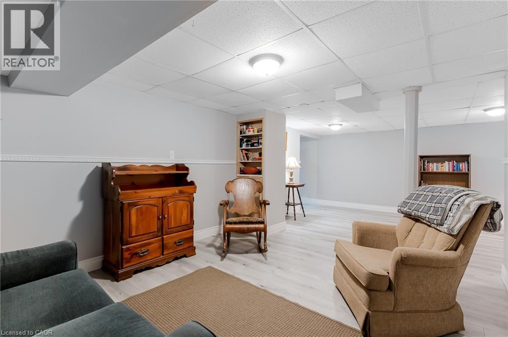












103 KELLS Lane

,
Freelton,




Ontario
L8B1A5

