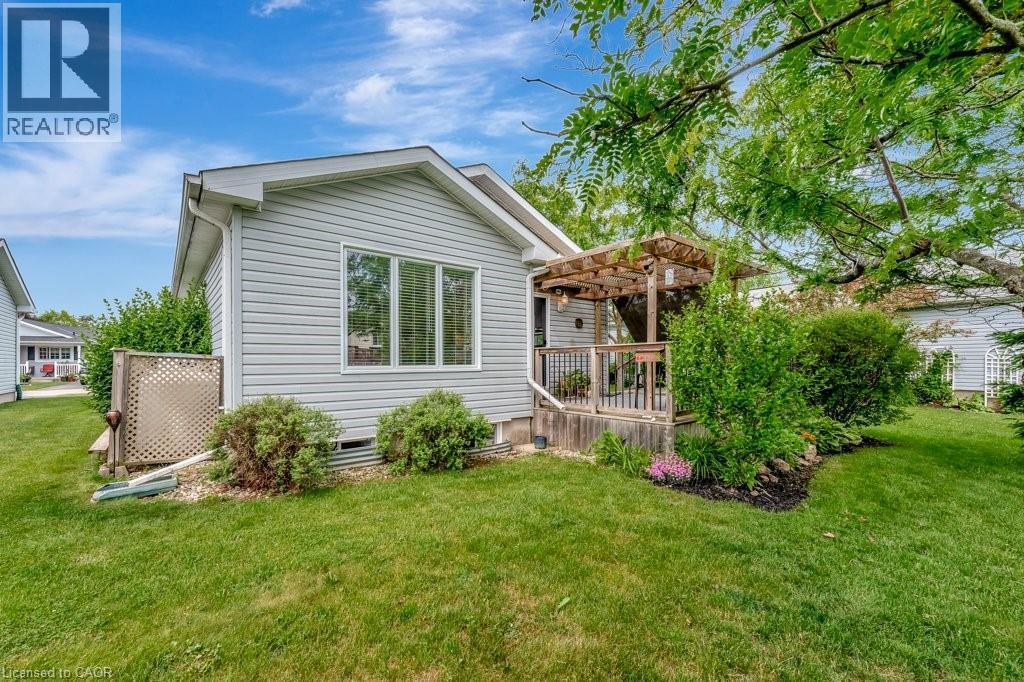 












103 KELLS Lane

,
Freelton,




Ontario
L8B1A5


