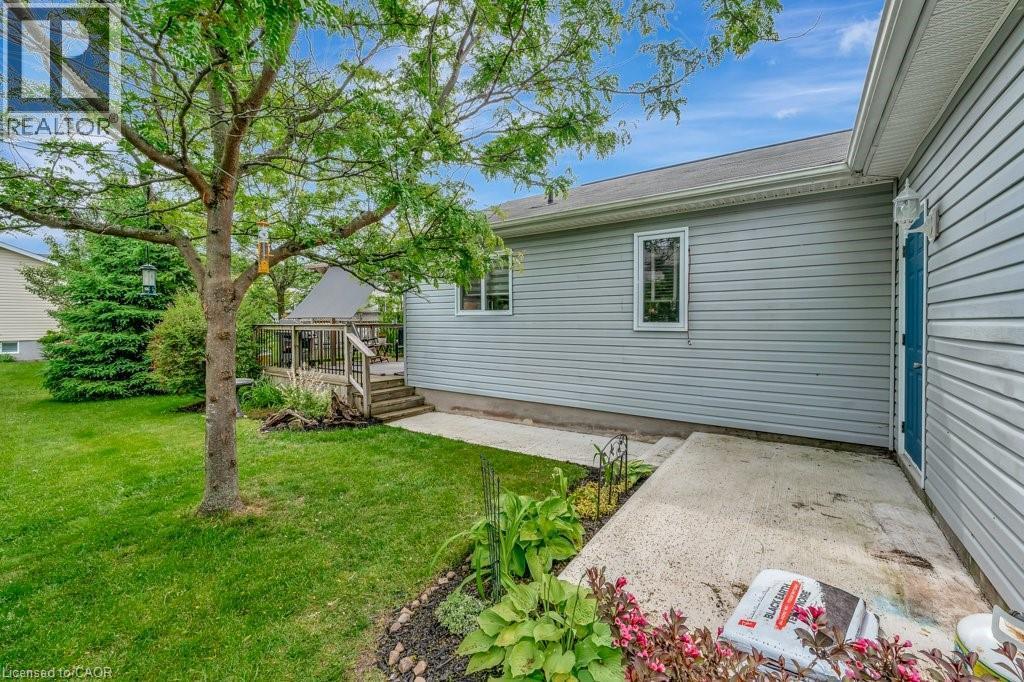 












103 KELLS Lane

,
Freelton,




Ontario
L8B1A5

