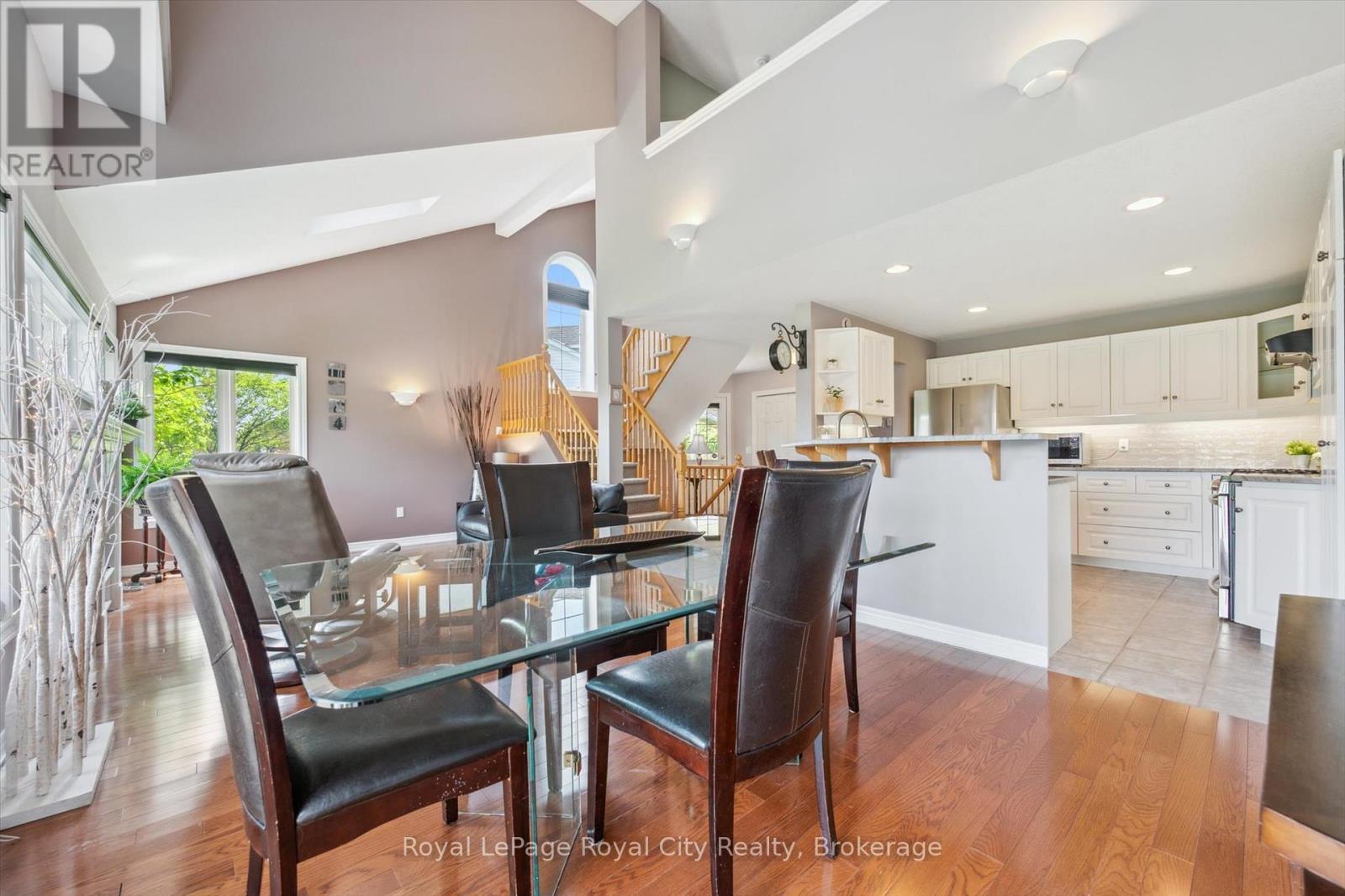 












105 RIVERWALK PLACE

,
Guelph/Eramosa (Rockwood),




Ontario
N0B2K0

