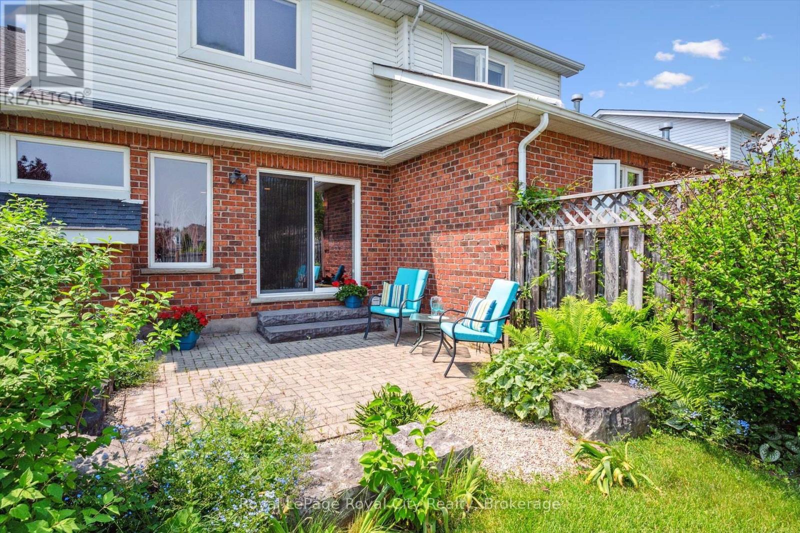 












105 RIVERWALK PLACE

,
Guelph/Eramosa (Rockwood),




Ontario
N0B2K0

