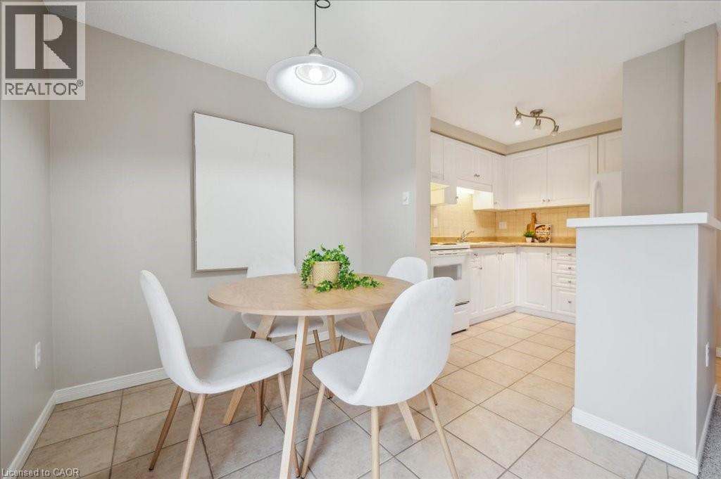 












66 RODGERS Road Unit# 2

,
Guelph,




Ontario
N1G4Y5

