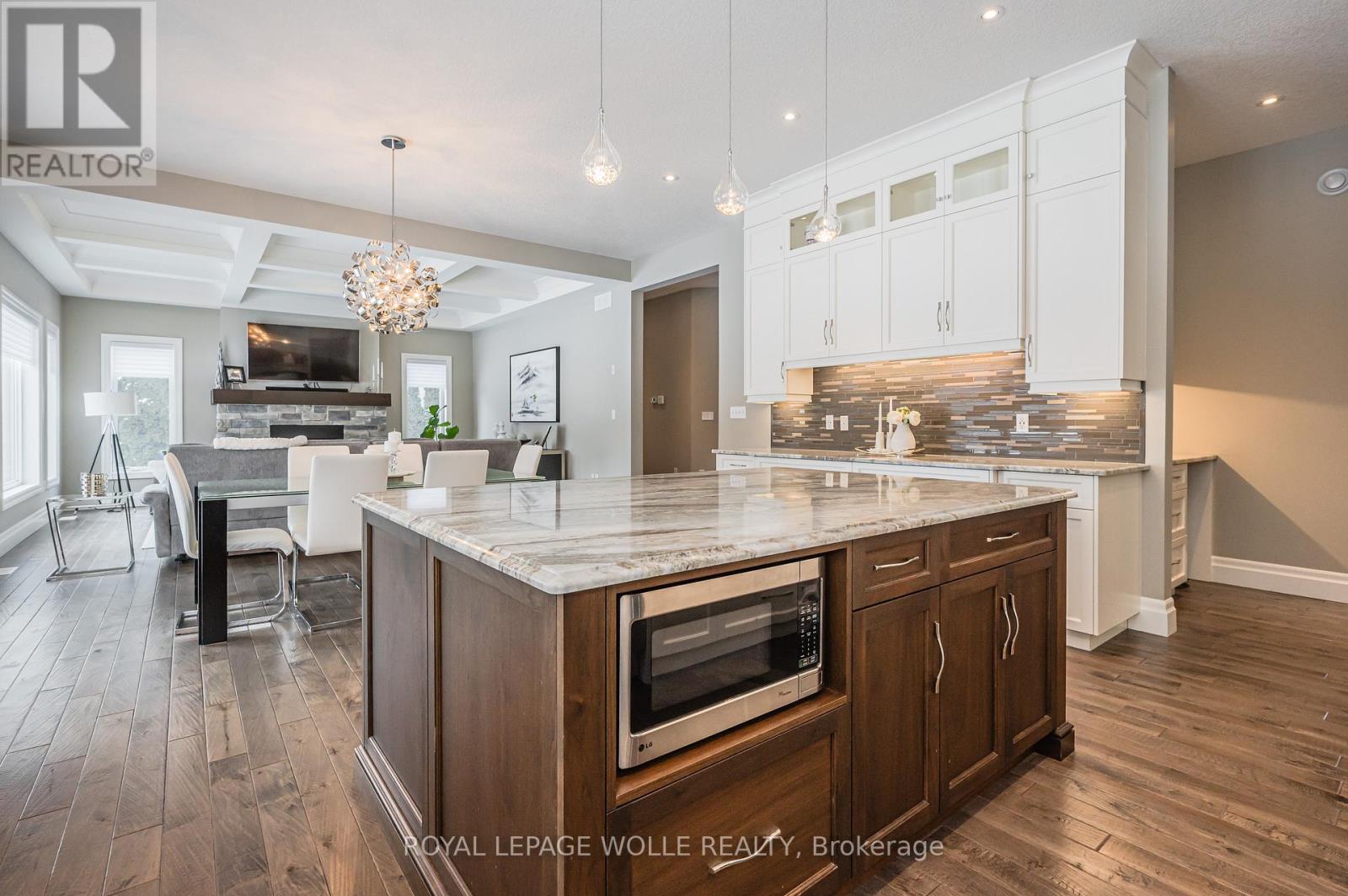 












23 HIGHGROVE COURT

,
Cambridge,




Ontario
N3H4R8

