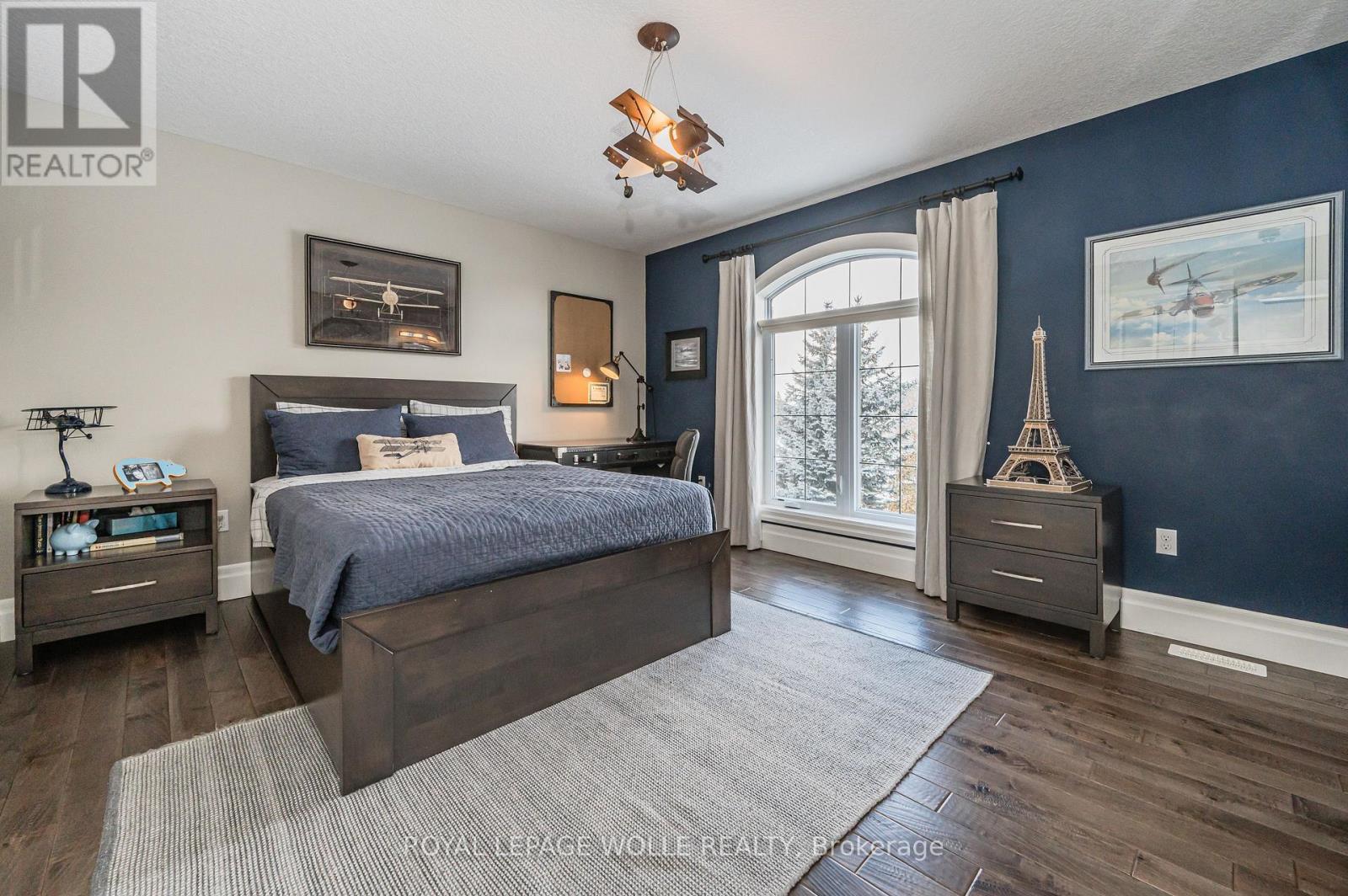












23 HIGHGROVE COURT

,
Cambridge,




Ontario
N3H4R8

