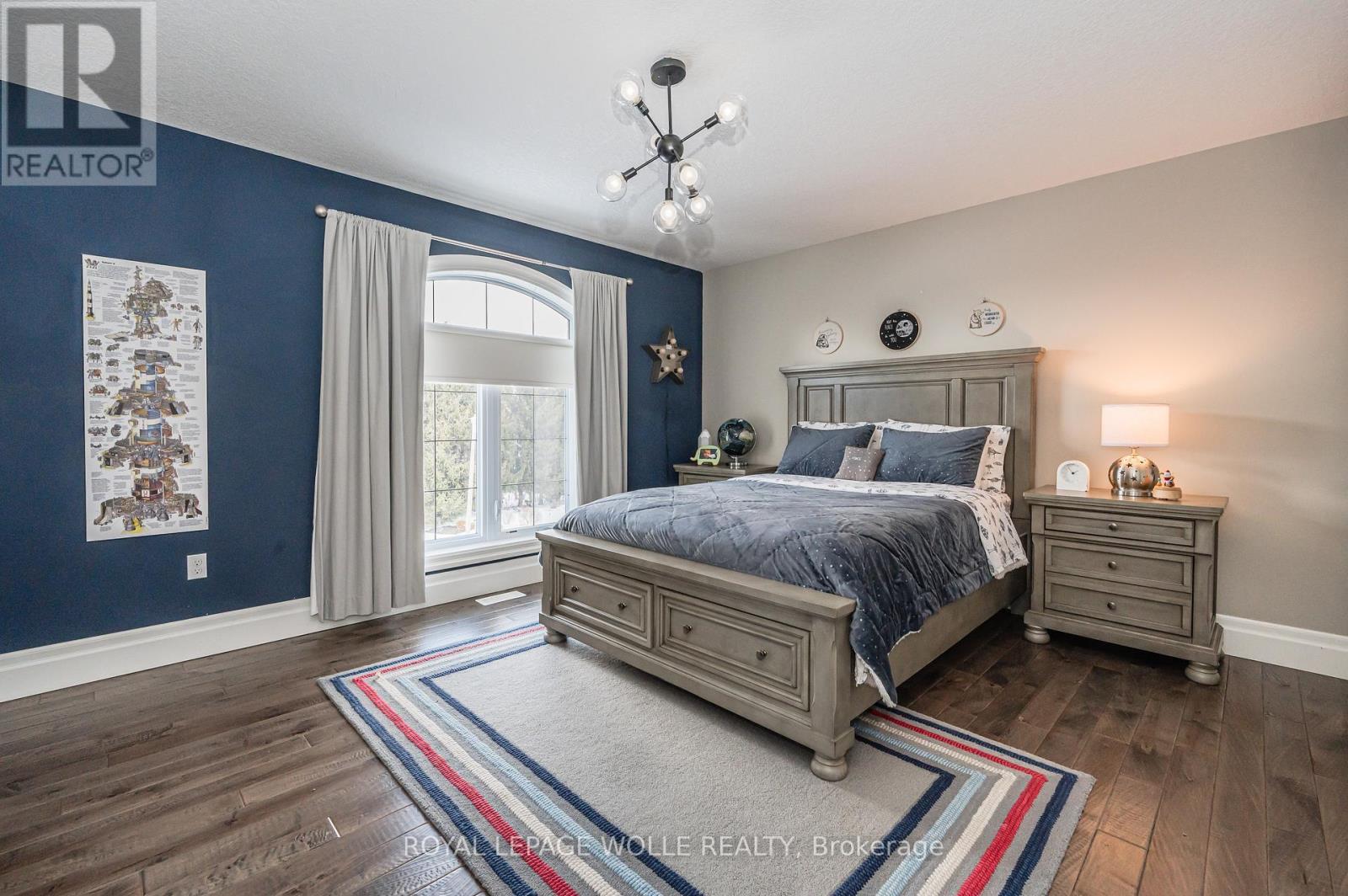 












23 HIGHGROVE COURT

,
Cambridge,




Ontario
N3H4R8

