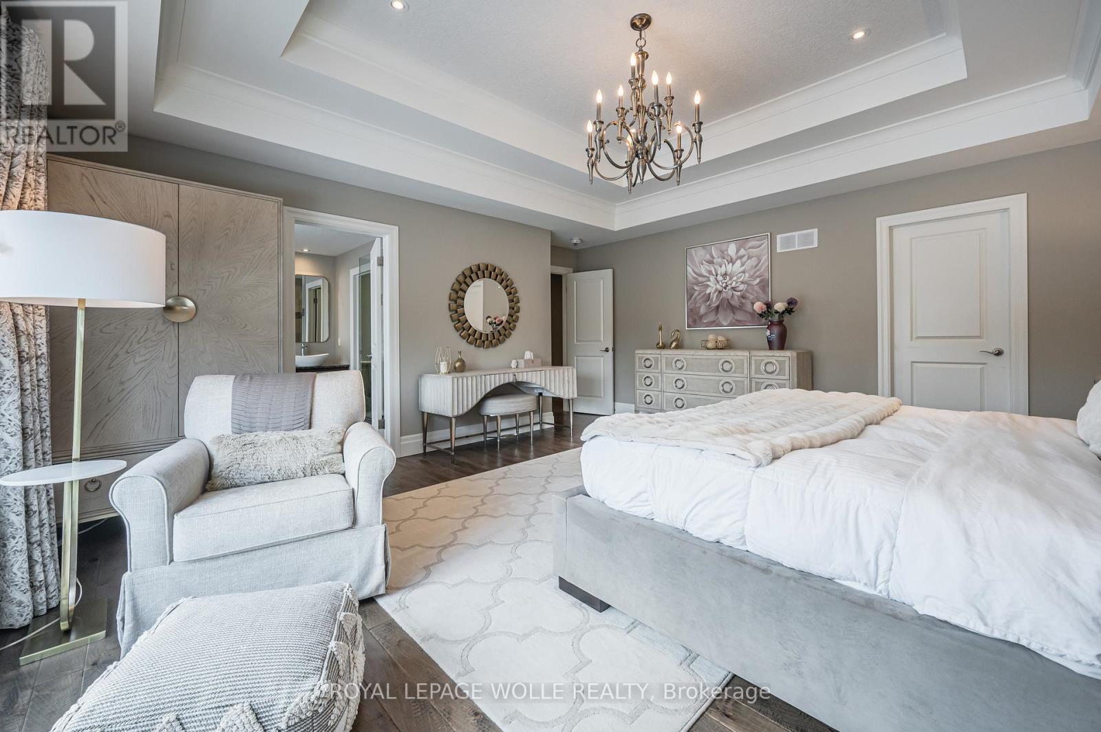 












23 HIGHGROVE COURT

,
Cambridge,




Ontario
N3H4R8

