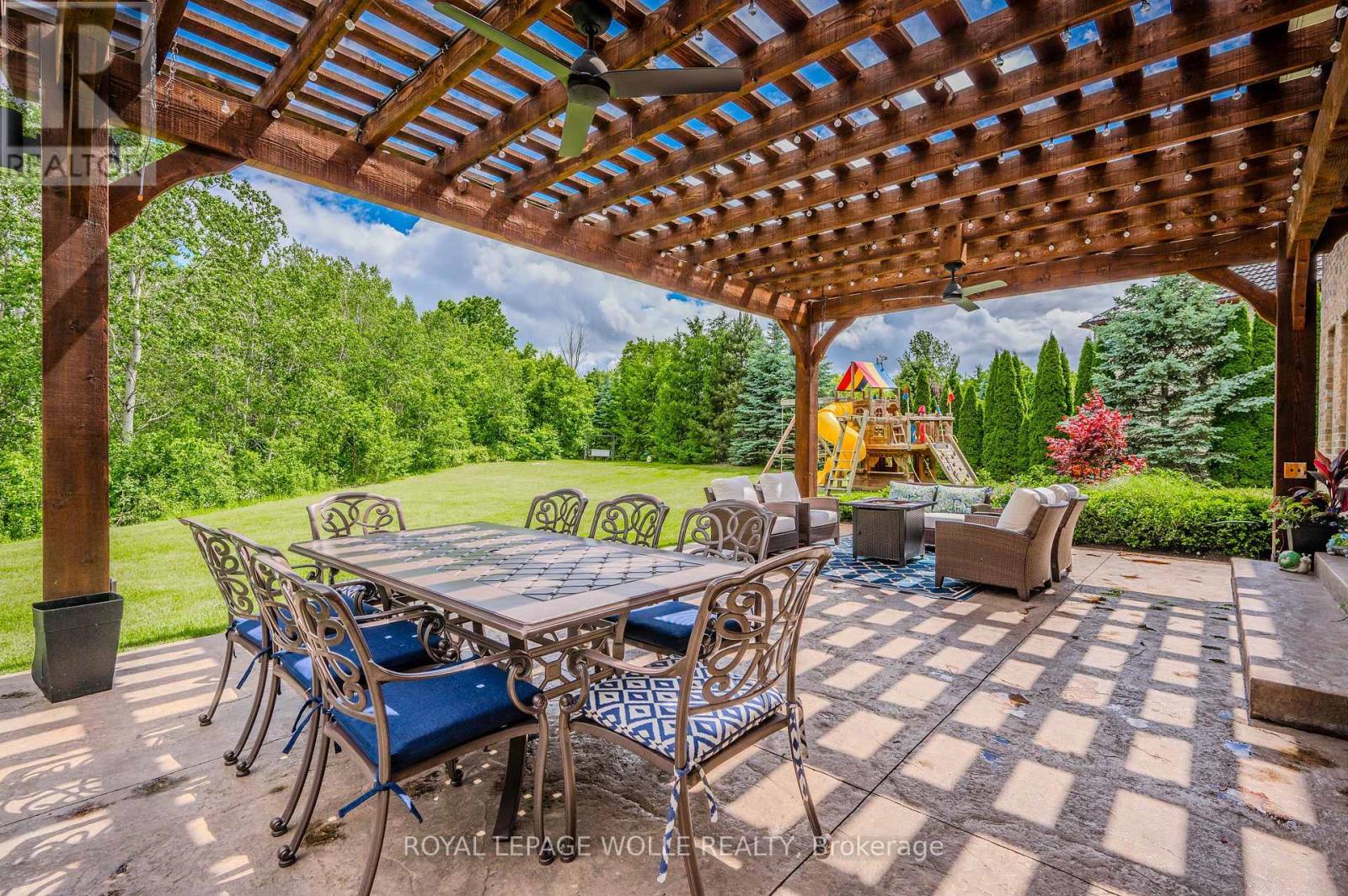 












23 HIGHGROVE COURT

,
Cambridge,




Ontario
N3H4R8

