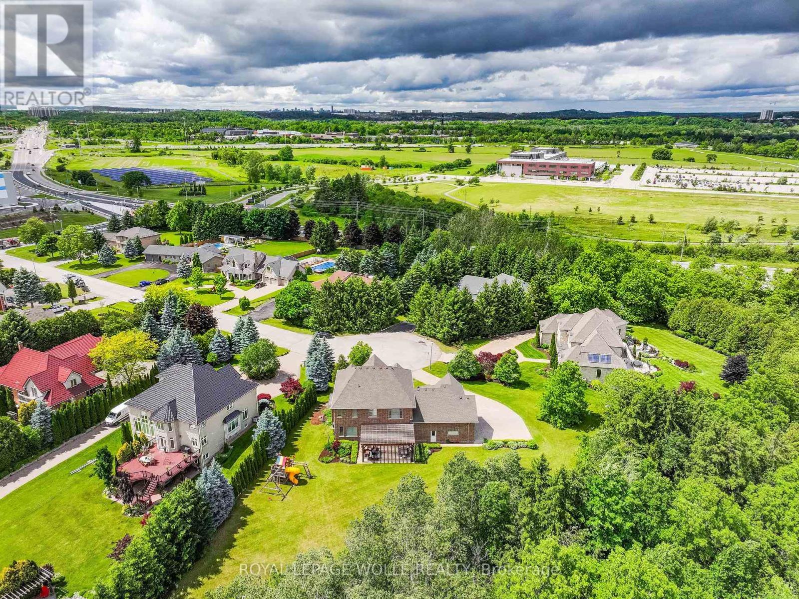 












23 HIGHGROVE COURT

,
Cambridge,




Ontario
N3H4R8

