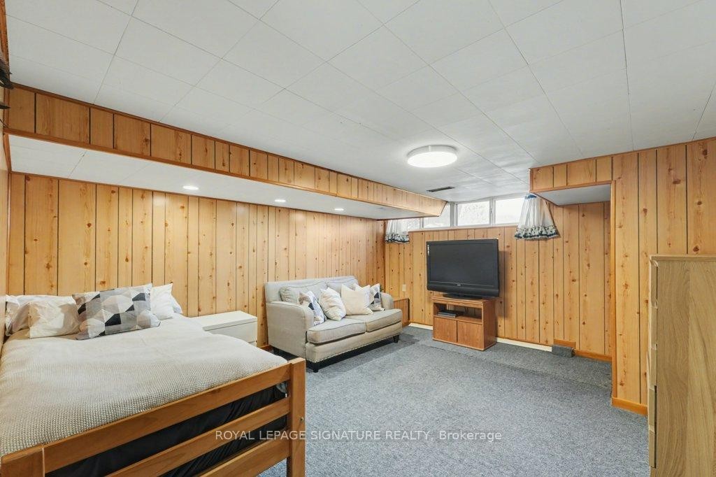 









236


Ashlar

Road,
Richmond Hill,




ON
L4C 2W6

