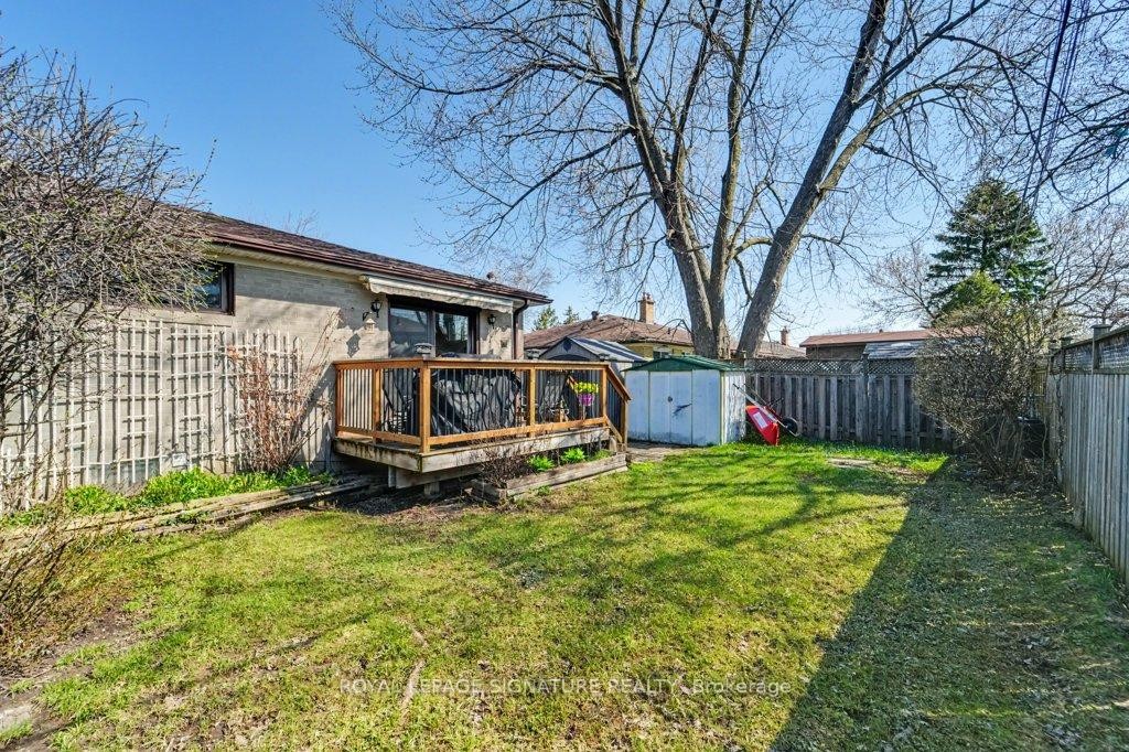 









236


Ashlar

Road,
Richmond Hill,




ON
L4C 2W6

