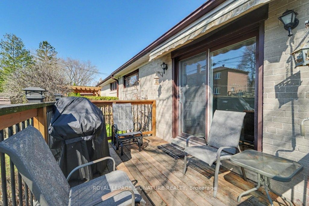 









236


Ashlar

Road,
Richmond Hill,




ON
L4C 2W6

