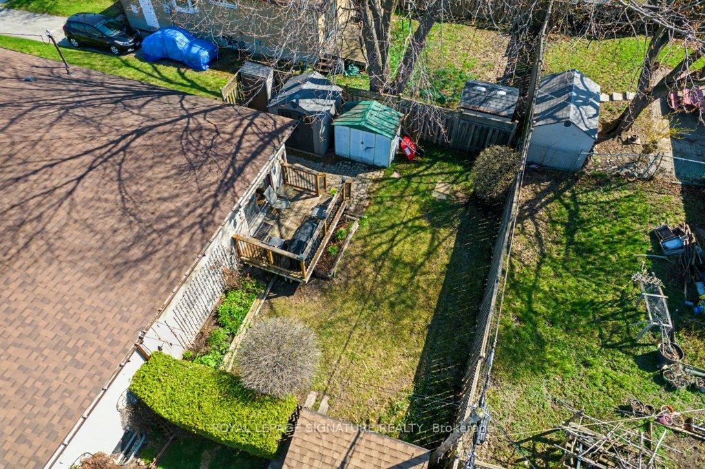 









236


Ashlar

Road,
Richmond Hill,




ON
L4C 2W6

