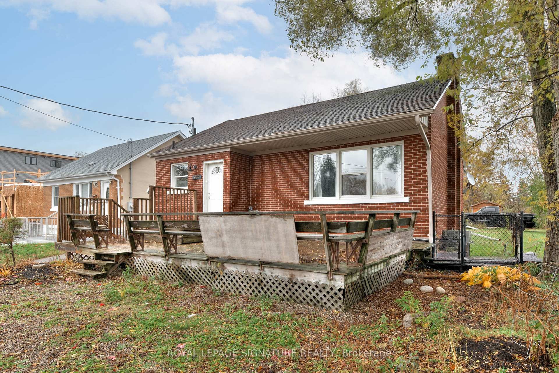 









839


Stirling

Avenue South,
Kitchener,




ON
N2M 3K4

